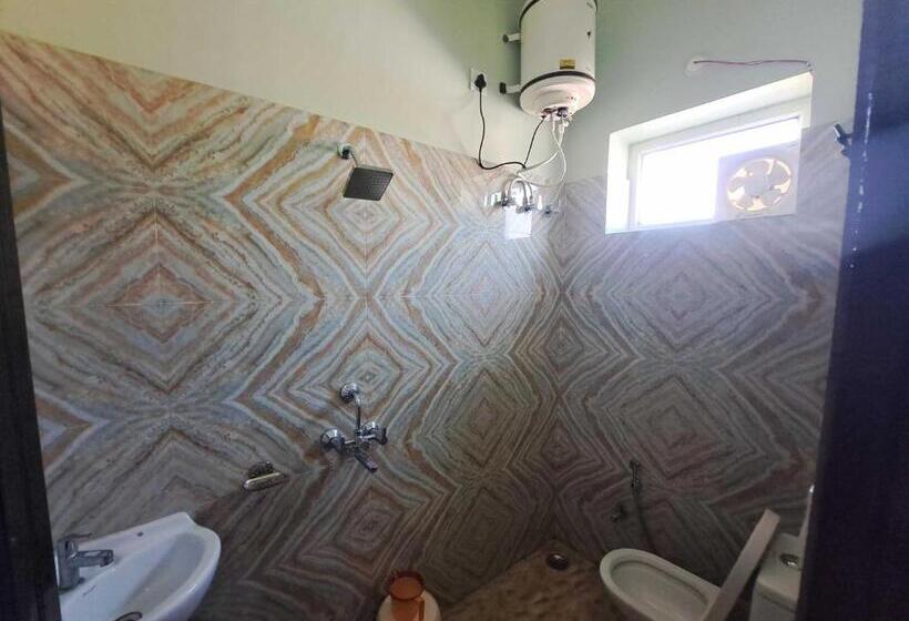 غرفة كلاسيكية ثلاثية, Heaven Inn Guest House & Restro