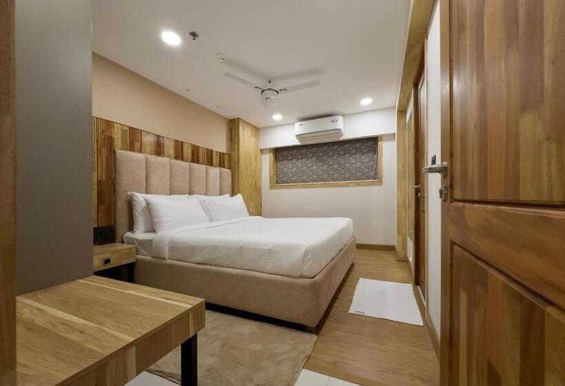 带2个卧室的套房, The Habitat Suites