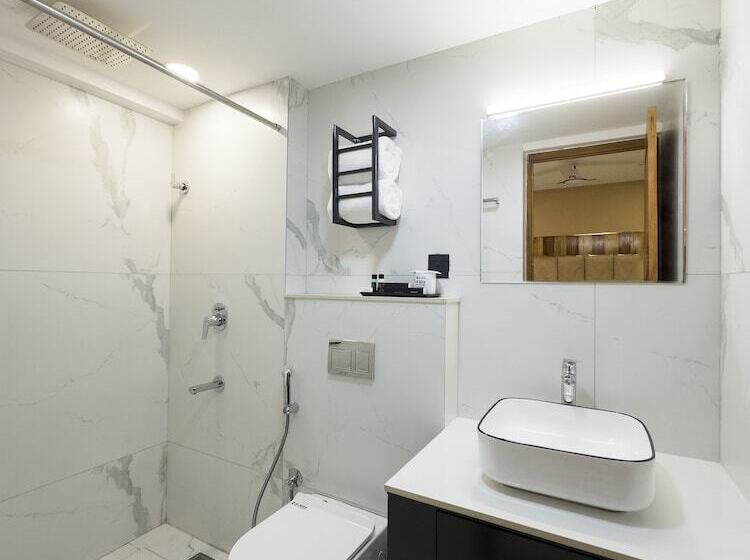 Номер Deluxe, The Habitat Suites