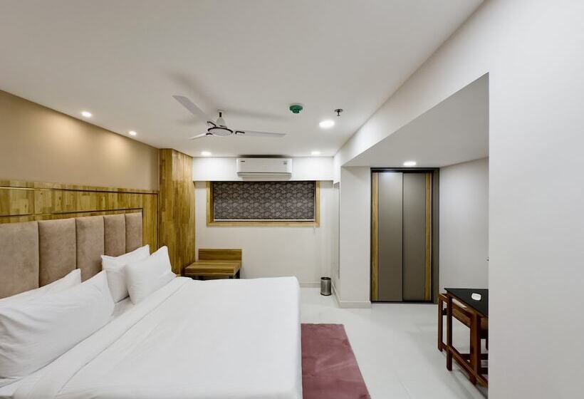 豪华房间, The Habitat Suites