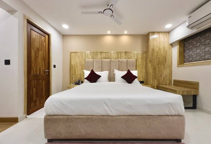 高级大房间, The Habitat Suites