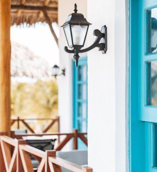 جناح سرير كينج, Villa Dos Poetas