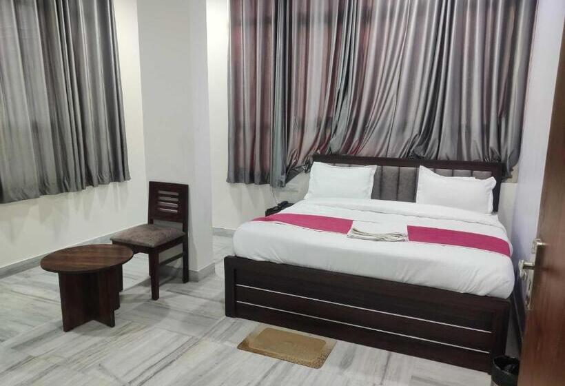 三人经典房间, O Connect