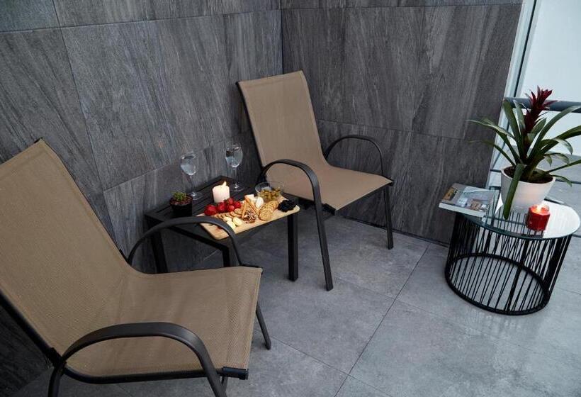 اتاق استاندارد با بالکن, Casa Cheljo