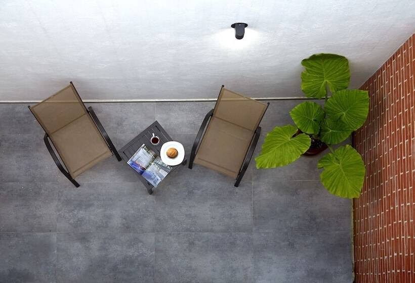 اتاق لوکس, Casa Cheljo