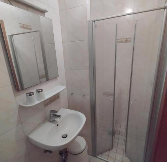 Номер Стандарт Трехместный, Pension Villa Brödel