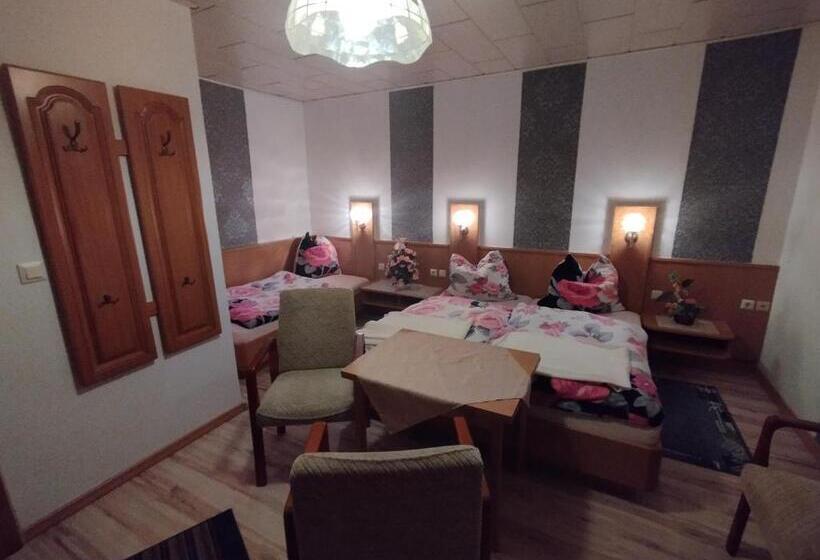 Номер Стандарт Трехместный, Pension Villa Brödel