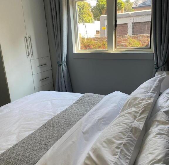 Apartamento 1 Dormitório, 642 On Vincent