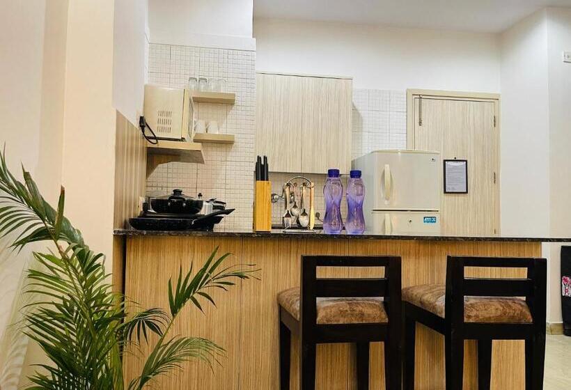 דירת חדר, Bedchambers Serviced Apartments, Sector 40