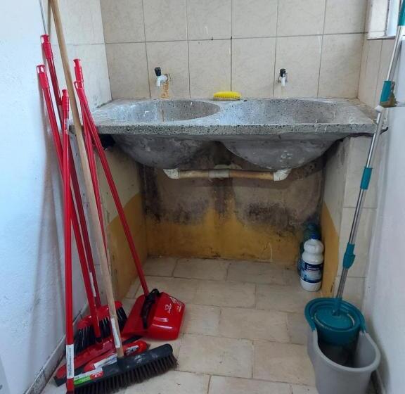 공동 객실, Hostel Di