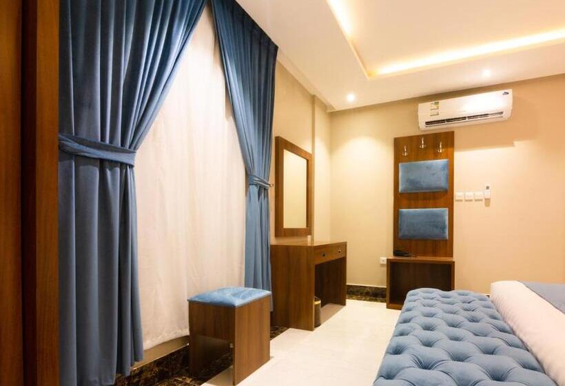 3ベッドルームスイート, أجنحة بالم تري للشقق المخدومه