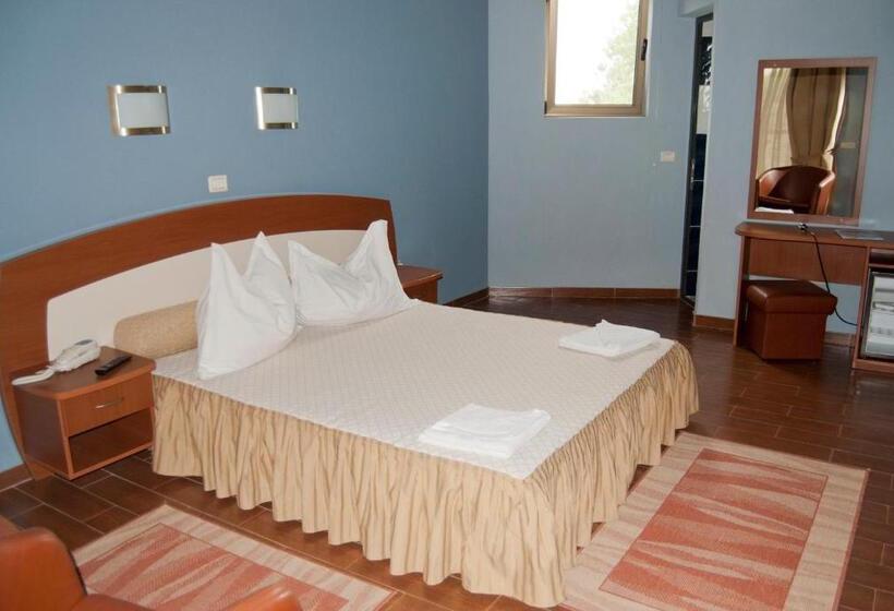 스탠다드 룸, Anca