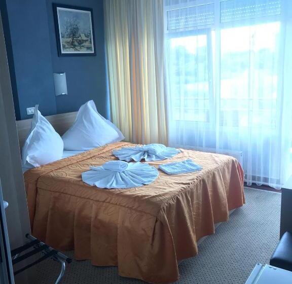 발코니 스탠다드 싱글 룸, Anca