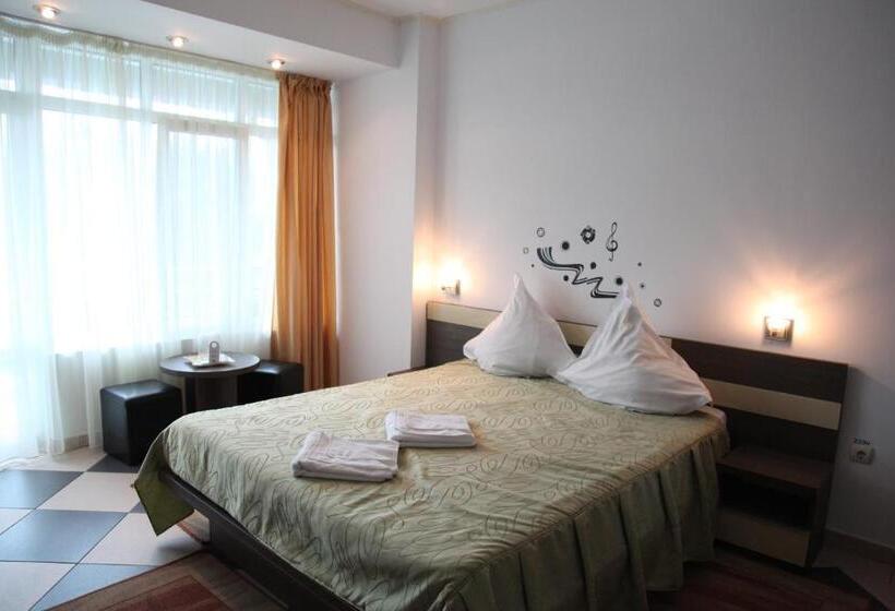 스탠다드 발코니 룸, Anca