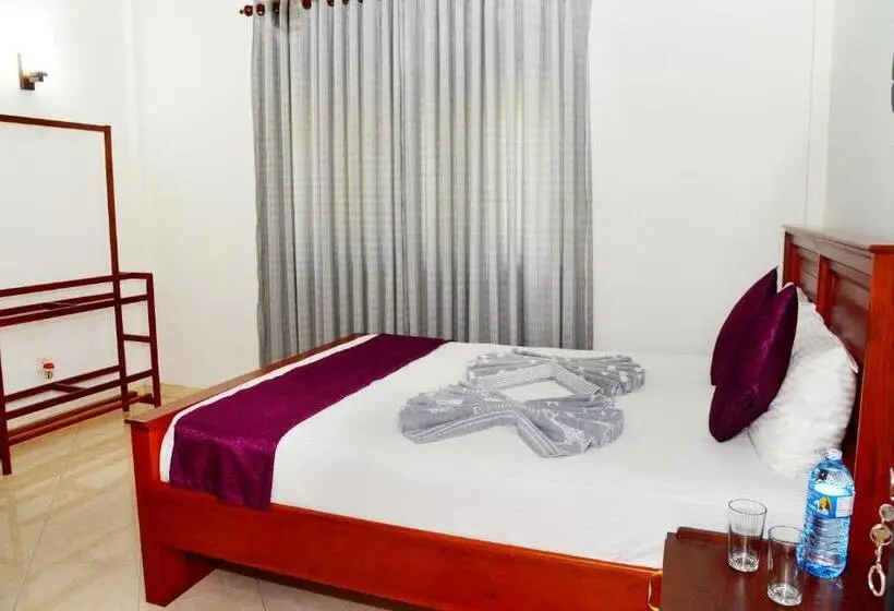 デラックスルーム, Cinnamon Holiday Inn