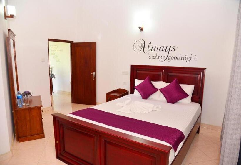 Номер Deluxe, Cinnamon Holiday Inn