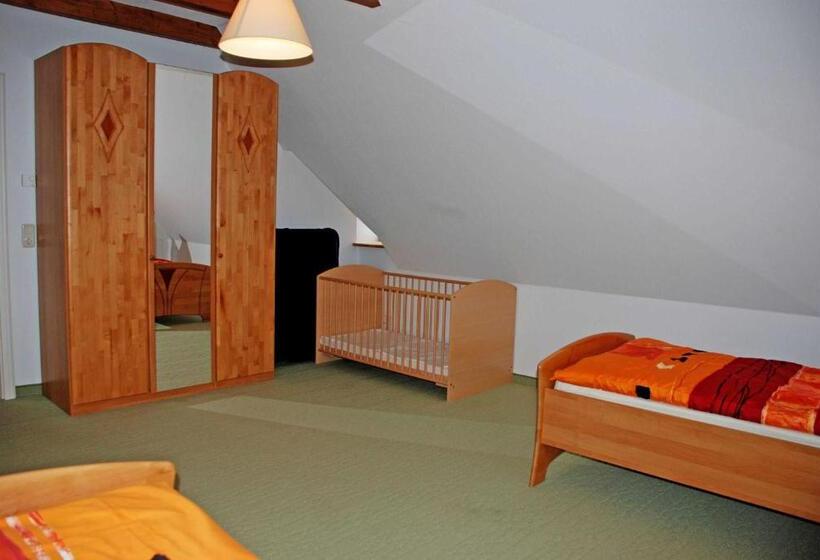 침실 2개 주택, Ferienhaus Unterm Reetdach