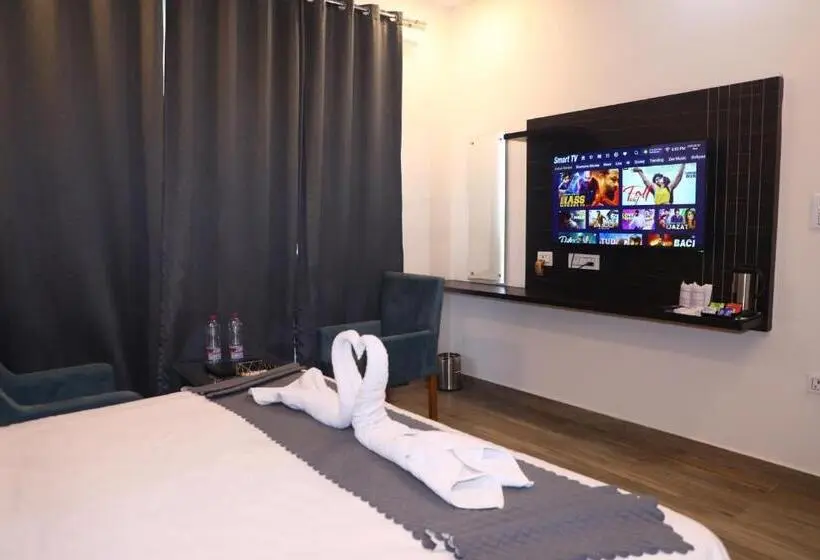 Deluxe-huone, Shreya Galaxy With Swimming Pool  Best Property In Haridwar