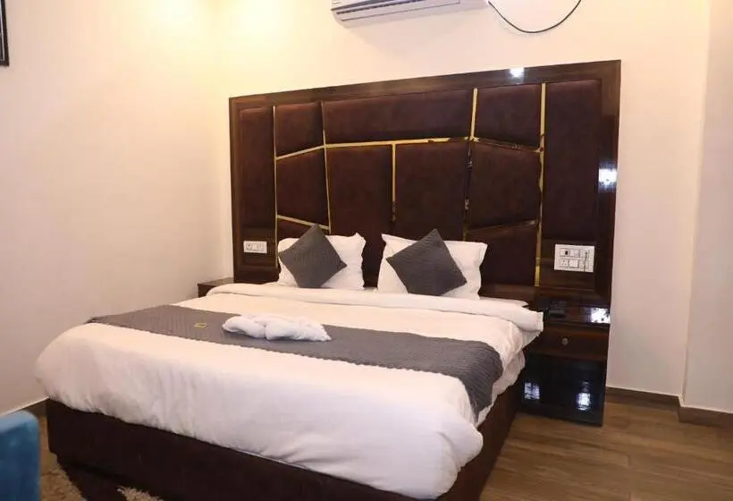 Deluxe-huone, Shreya Galaxy With Swimming Pool  Best Property In Haridwar
