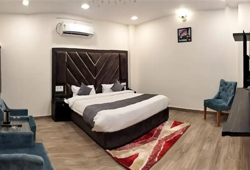 Deluxe-huone, Shreya Galaxy With Swimming Pool  Best Property In Haridwar