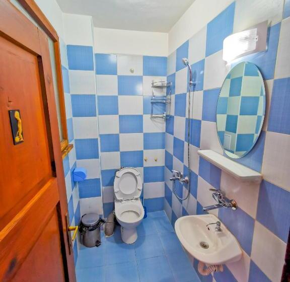 חדר סטנדרט לשלושה, Guest House Dorkos