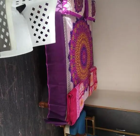バルコニー付きデラックスルーム, Rathna Home Stay