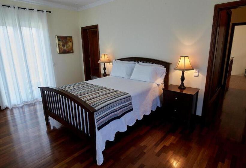 חדר דלוקס עם מרפסת נוף לים, Vivenda Da Saudade B&b