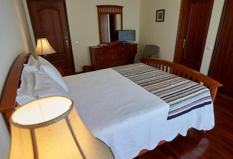 חדר סטנדרט נוף לים עם מרפסת, Vivenda Da Saudade B&b