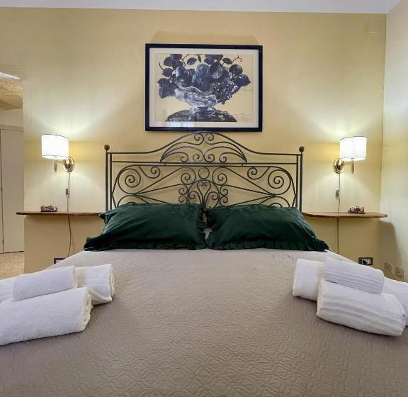 اتاق لوکس خانوادگی, 4 Balconi Rooms Dimora Arditi B&b