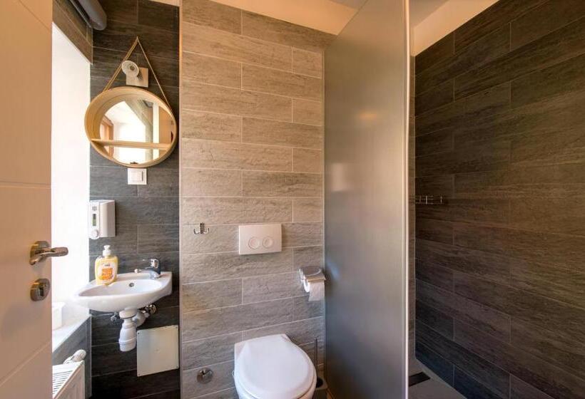 חדר סטנדרט, Hostel Os