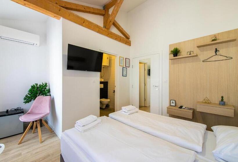 חדר סטנדרט, Hostel Os