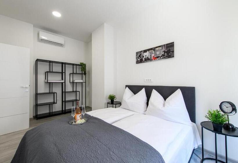 חדר סופריור, Hostel Os