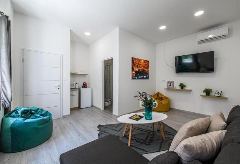 חדר סופריור, Hostel Os