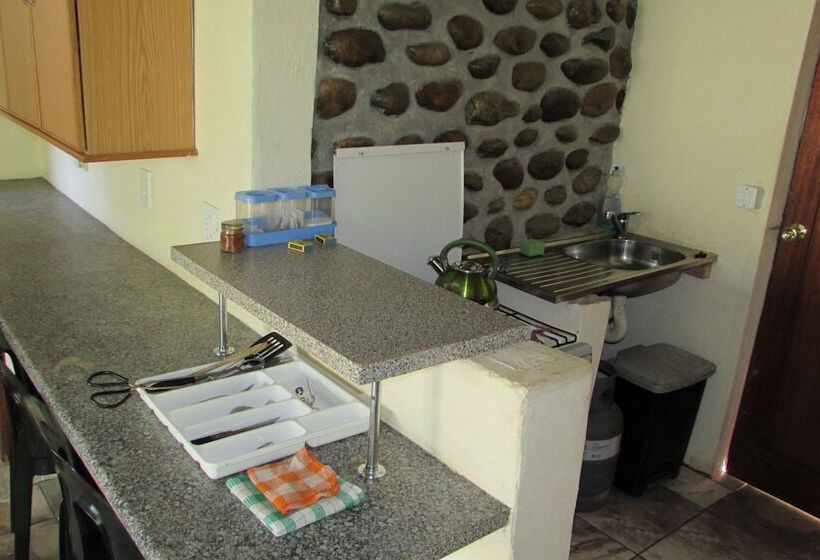 Шале 1 Спальня, Amanzimlotzi Riverside Bush Camp