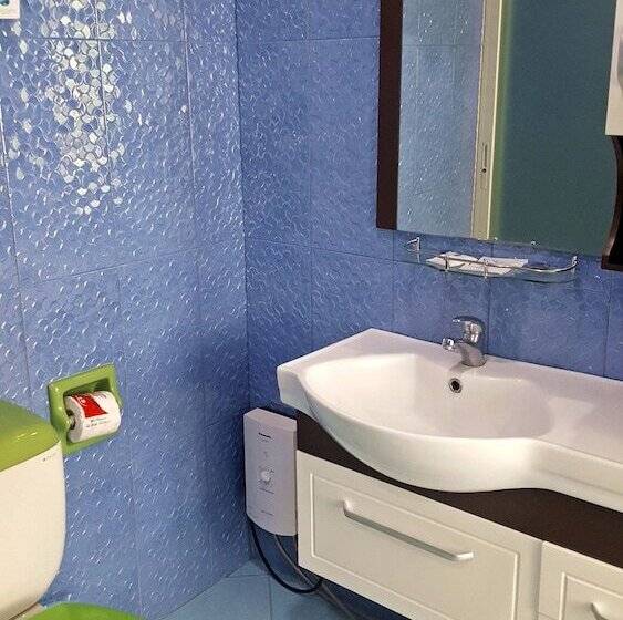 سوییت, C & L Suites Inn