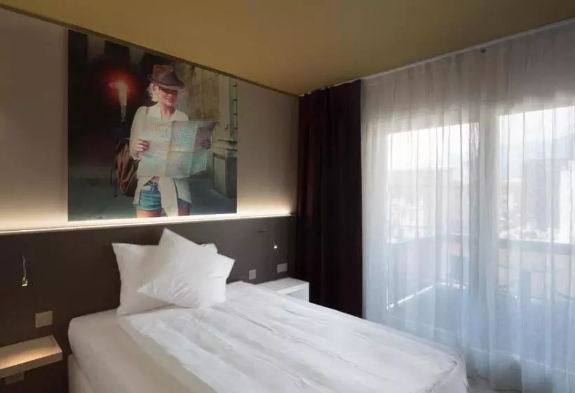 Economy-huone, City Locarno