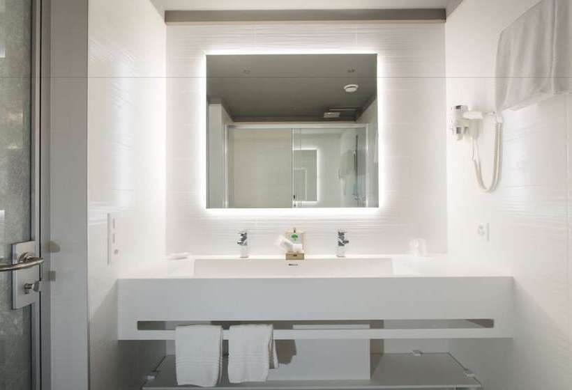 غرفة سوبيريور, City Locarno