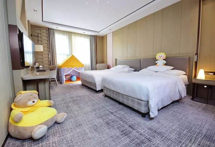 Standard Room 2 Double Beds