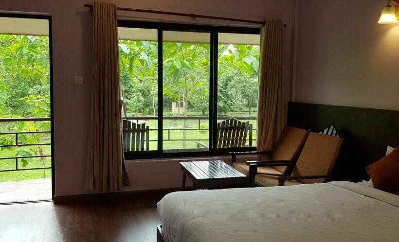 اتاق لوکس, Lumbini Buddha Garden Resort