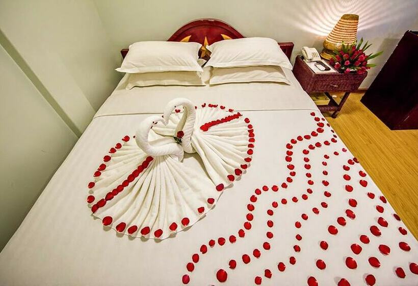 اتاق سوپریور, Mega Star