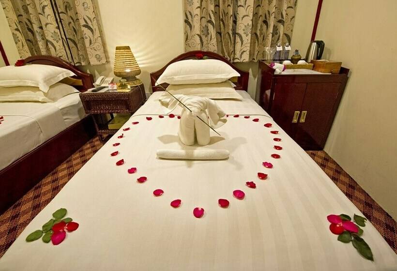 اتاق سوپریور, Mega Star