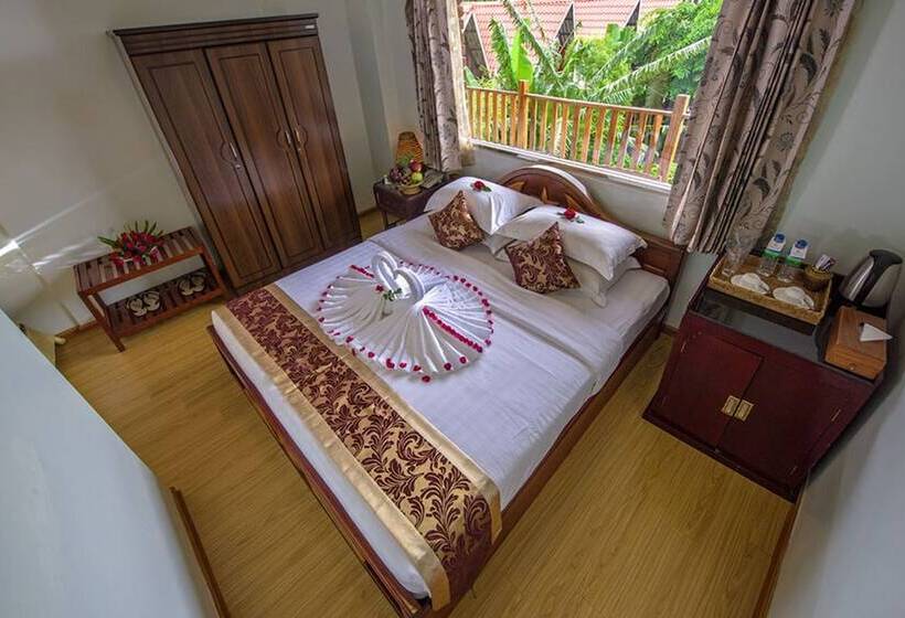 اتاق لوکس, Mega Star