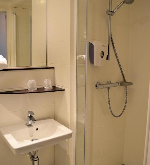 Quarto Triplo Estandar, Premiere Classe Le Havre Centre Les Docks