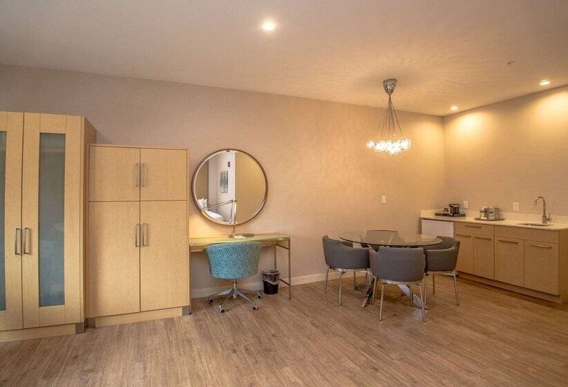 جناح, The Chandler At White Mountains, An Ascend Hotel Collection Membe