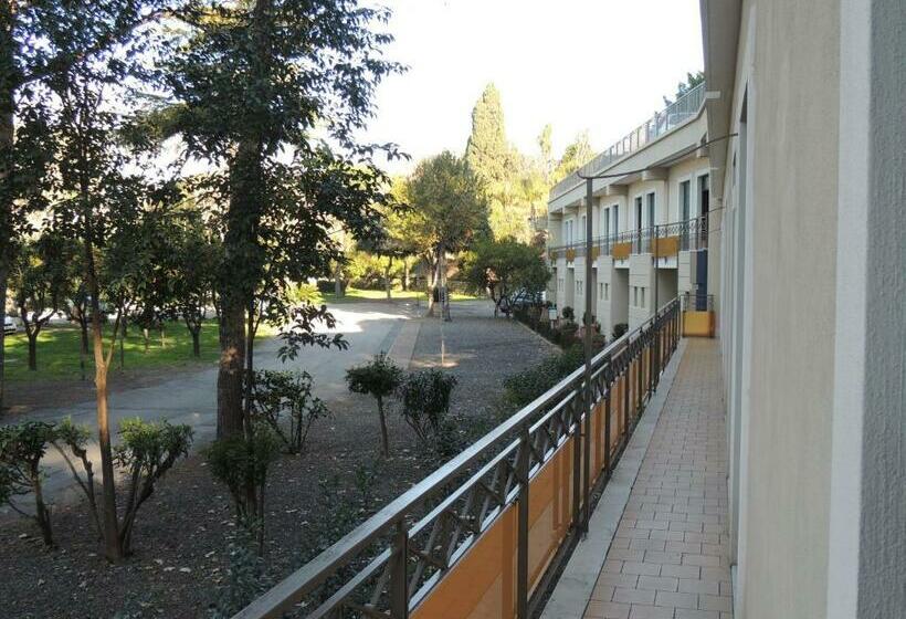 Номер Стандарт с Балконом, Zeus