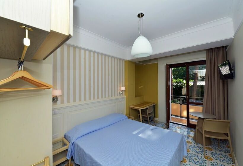 Номер Стандарт с Балконом, Zeus