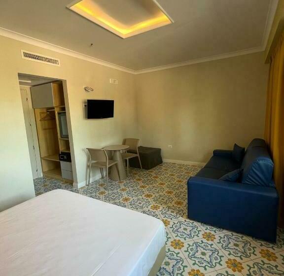 Семейный Номер Deluxe, Zeus