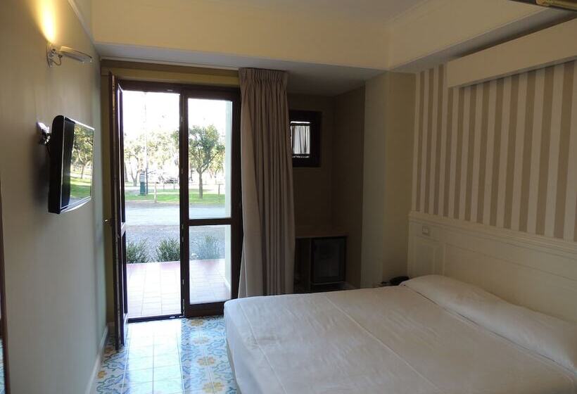 Номер Стандарт с Балконом, Zeus