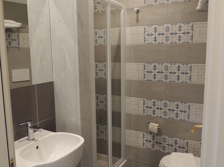 Номер Стандарт с Балконом, Zeus