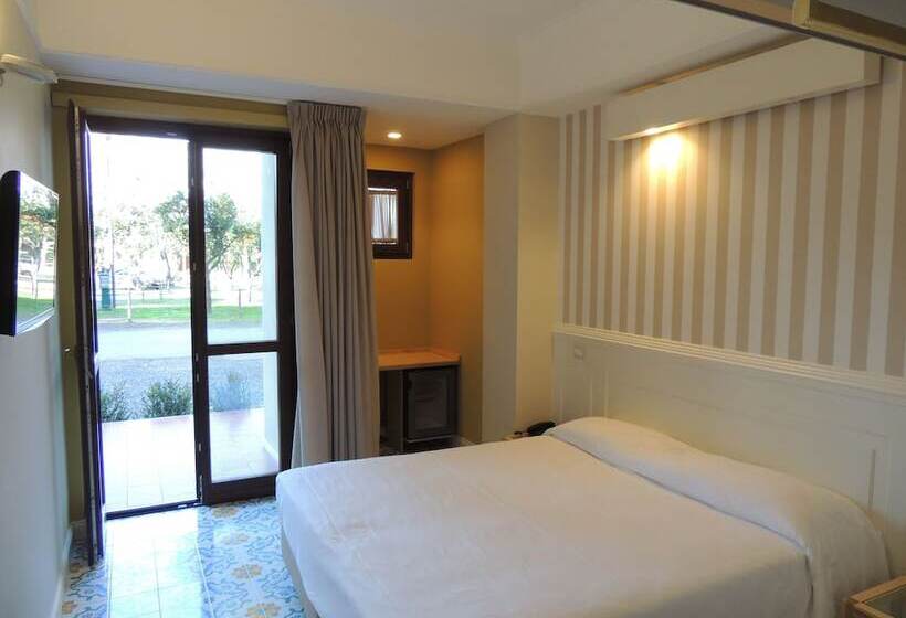 Номер Стандарт с Балконом, Zeus